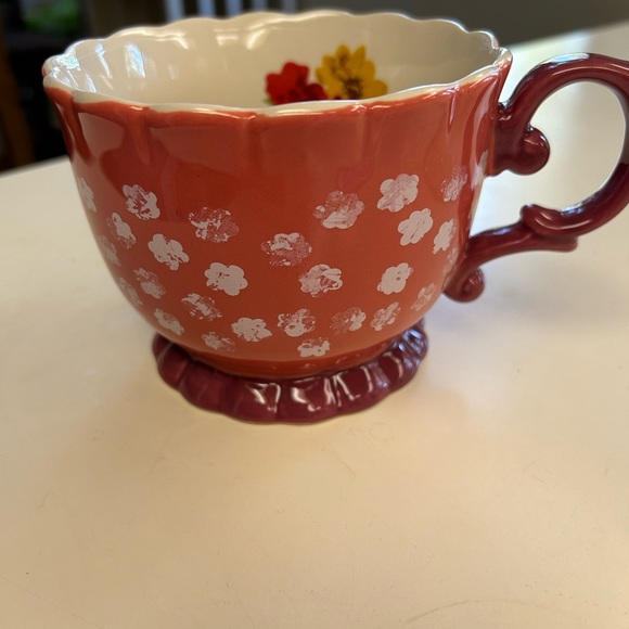 Urban Market mug large (16 oz). Ornate stem. Pink - Picture 1 of 5